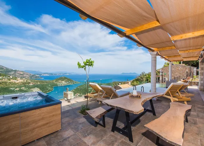 Lefkas Luxury Villa *